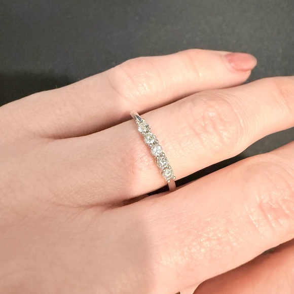 14k white gold 1/2k diamond Ring - Picture 7 of 10